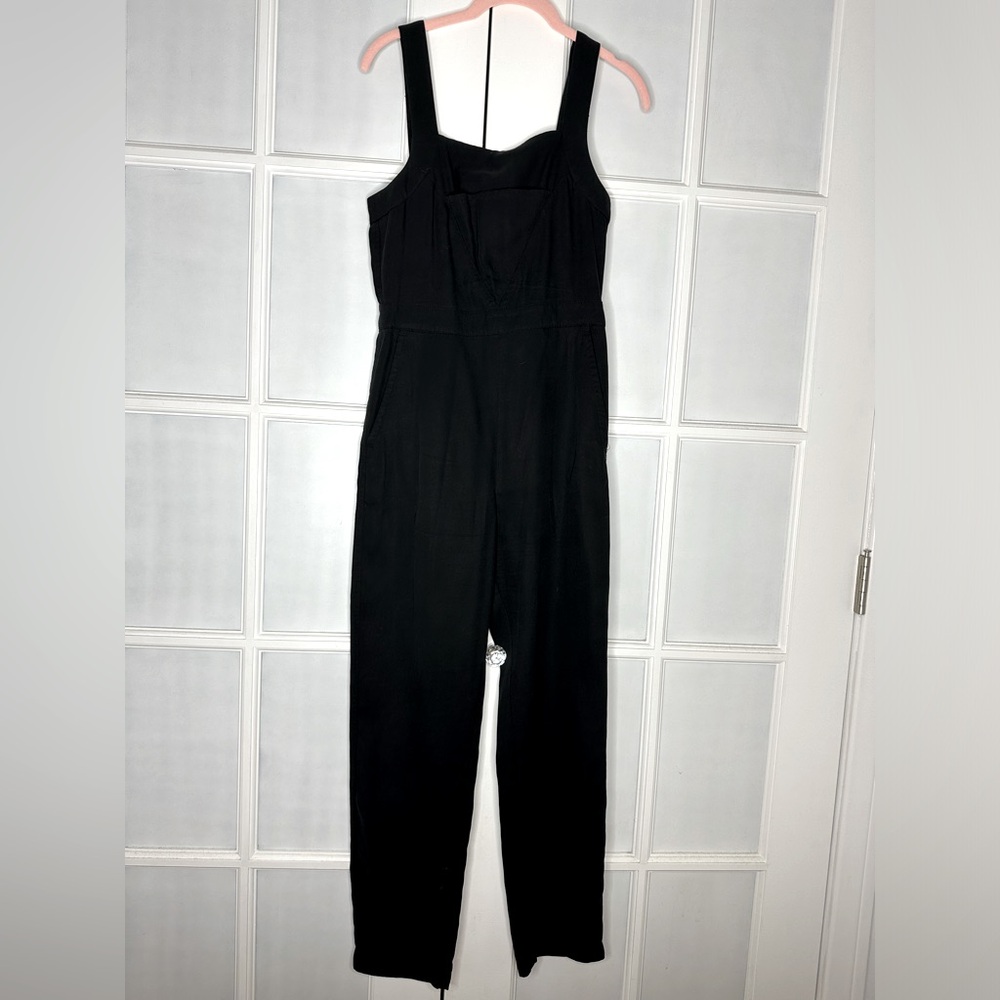 & other stories jumpsuit w pockets.  Size 2.  27” inseam.